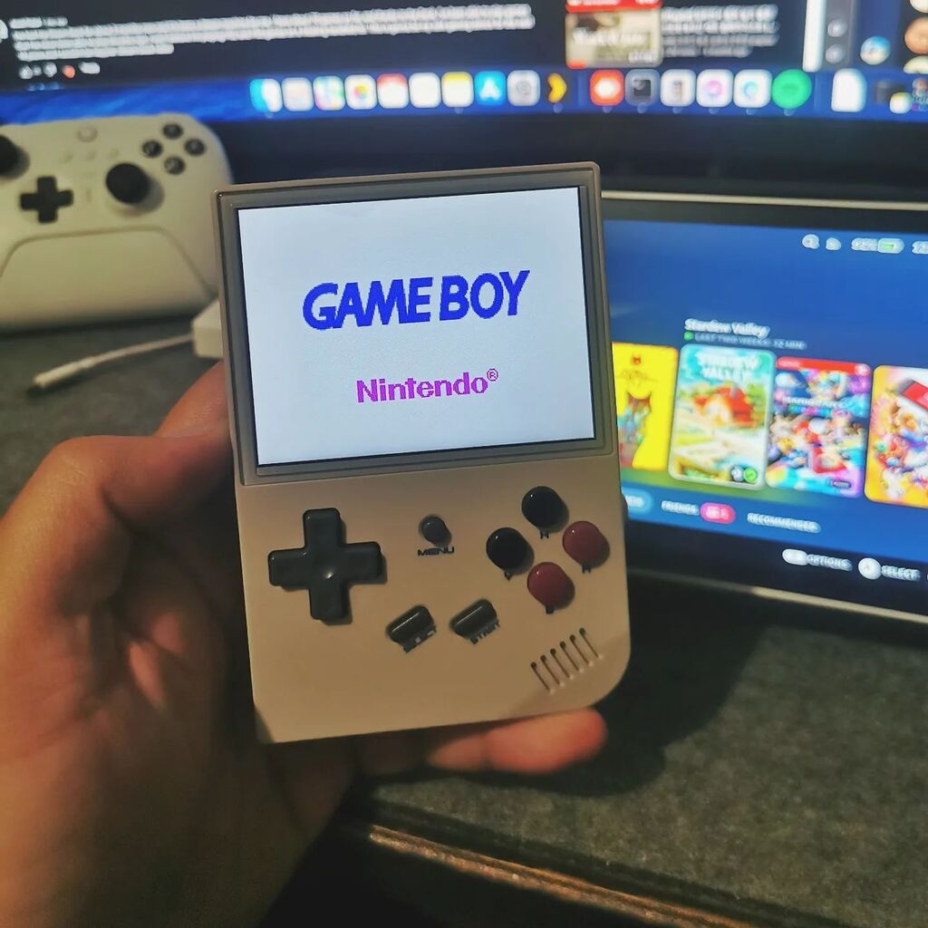 jecstrike's tweet photo. Twinininingggg!
#retro https://t.co/CTuc3DevqN https://t.co/RTZ4BHjzkQ