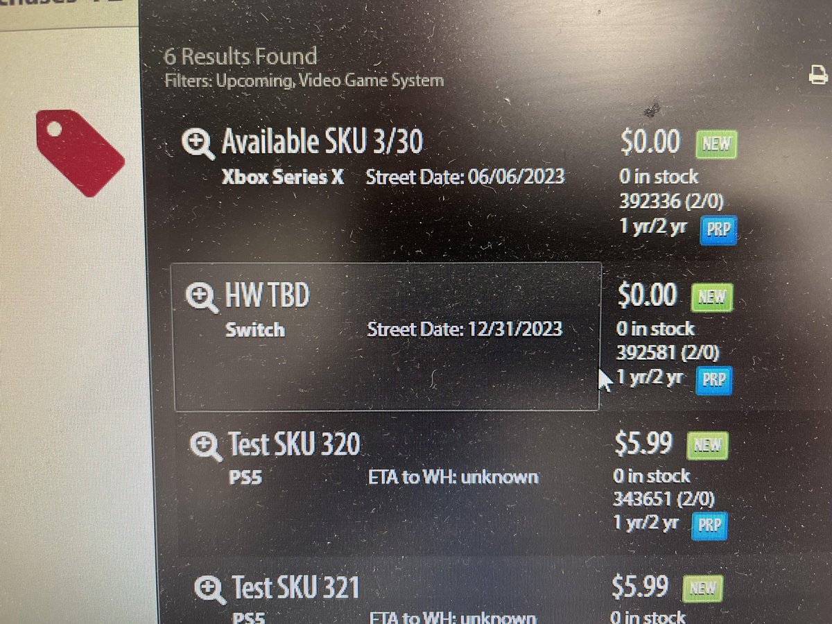 Gamestop employee on the TotK subreddit claims a new Nintendo Switch SKU has appeared in their database, possibly confirming the rumored Zelda TOTK-inspired OLED model. Will Nintendo unveil the themed edition today? #NintendoSwitch #ZeldaTOTK #GameStop