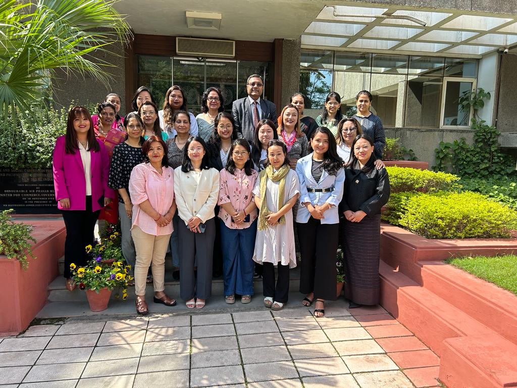 SSWA_UNESCAP's tweet photo. Highlights from the recently concluded two-day regional training on promoting business through #ecommerce & #digitalmarketing @UNESCAP @RajanRatna
@EIF4LDCs #FIWE https://t.co/mNsdglu2b0
