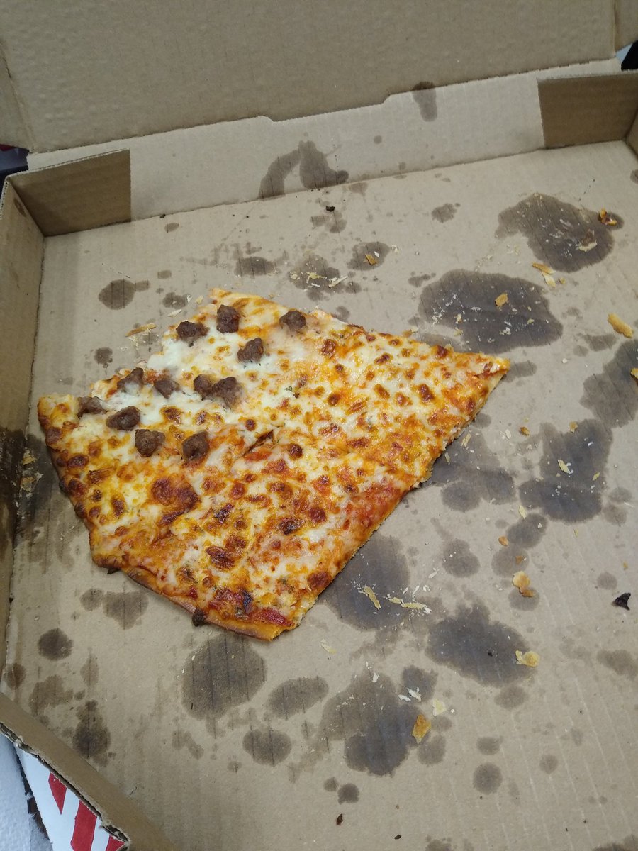 ISSDPablo's tweet photo. Seems so many are fine with half-ass effort; I DEMAND 2/3(ish) https://t.co/CwDeh6hYGZ