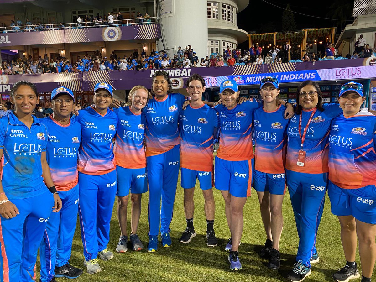 Charlotte Edwards tweet media