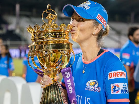 Charlotte Edwards tweet media