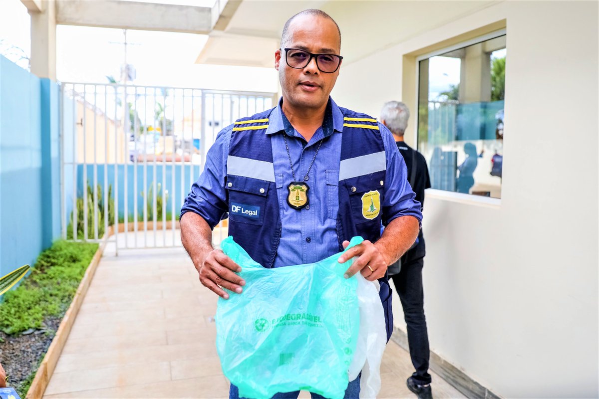 TeSindi's tweet photo. FISCALIZAÇÃO DE SACOLAS
DF Legal intensifica fiscalização de sacolas plásticas em mercados

Já são 800 estabelecimentos visitados desde o início do mês; inicialmente, ação é orientativa, mas pode render multas de cerca de R$ 11 mil

FONTE: Ag. Brasília - 07/03/23 https://t.co/2DGvz50xGp