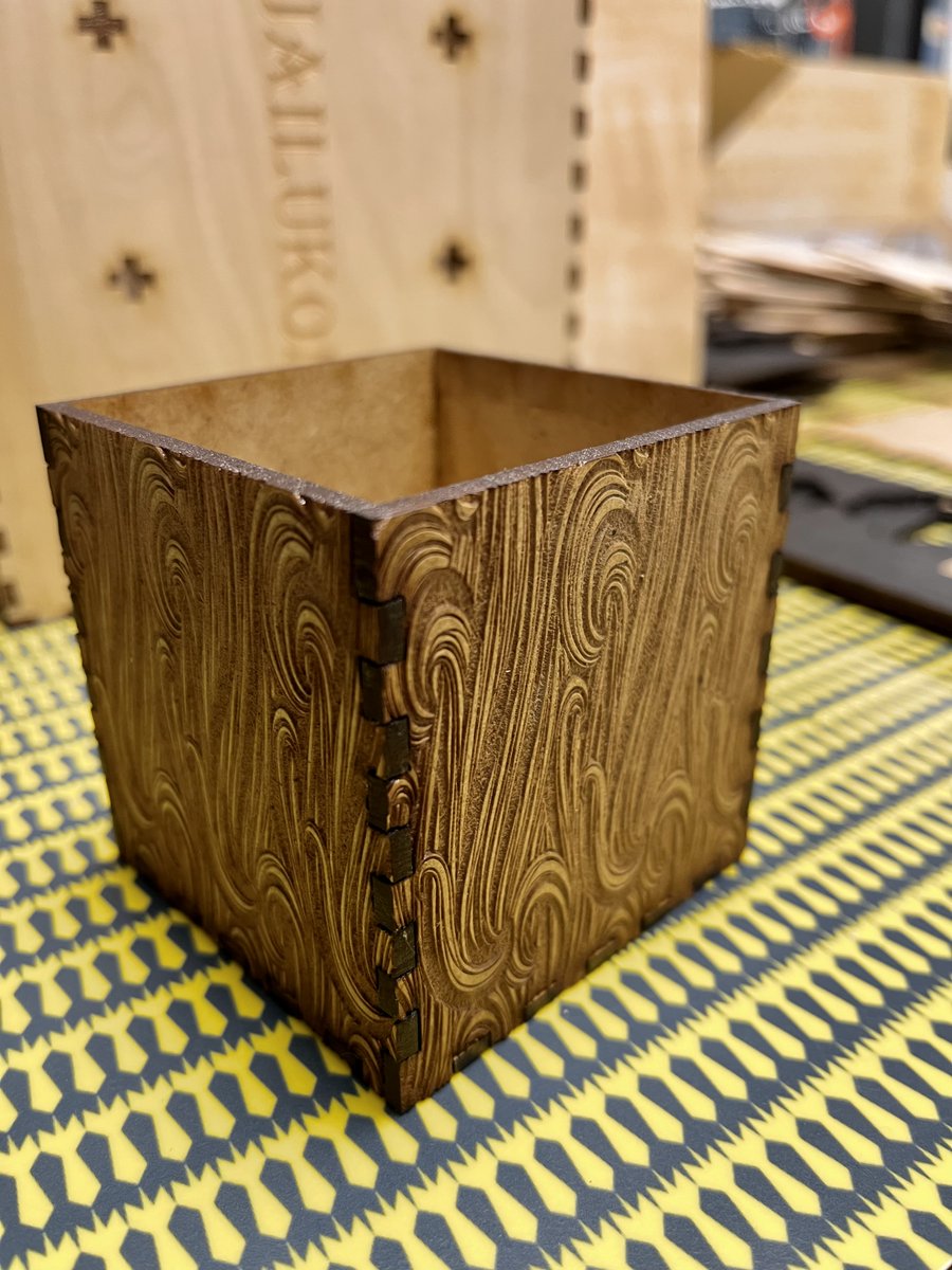 Make4Change's tweet photo. @Make4Change  got back to #digitalfabrication with Haukipudas crew, Nuorten työpajat Oulu. This time we learned about #lasercutting ! We ended up with beautiful lanterns and boxes, and also saw a very cool experiment with leather. Thanks to all participants and see you again!🤩 https://t.co/K7r0NMR3Mw