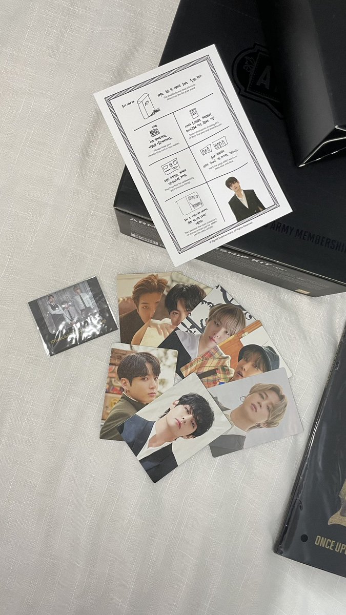 happybuynsell's tweet photo. wts lfb ph

bts unsealed incomplete membership kit
- 1300 + sf
- all are in good condition
- no to sensitive buyer
- no to rush shipment
- see pic for inclusions

mod: j&amp;t / lbc only
mop: gcash only

t: rm namjoon jin suga yoongi jhope jimin v taehyung jk jungkook https://t.co/VroiMSnBPW
