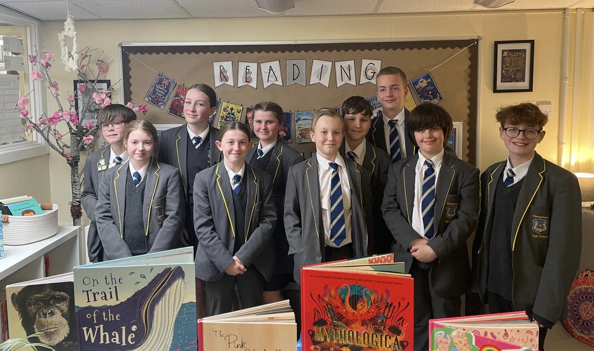 ValewoodPrimary's tweet photo. When your last year’s Team 6 ⭐️s come back to school as @ChesterfieldHi Team 7s and give a presentation on #TransitionToHighSchool to our current Team 6 super buddies. Wow! Look how they turned out- smarty pants in blazers and smiles all-round. Thank you Mrs Allen and Team 7s! ⭐️ https://t.co/Lrjls4XG55