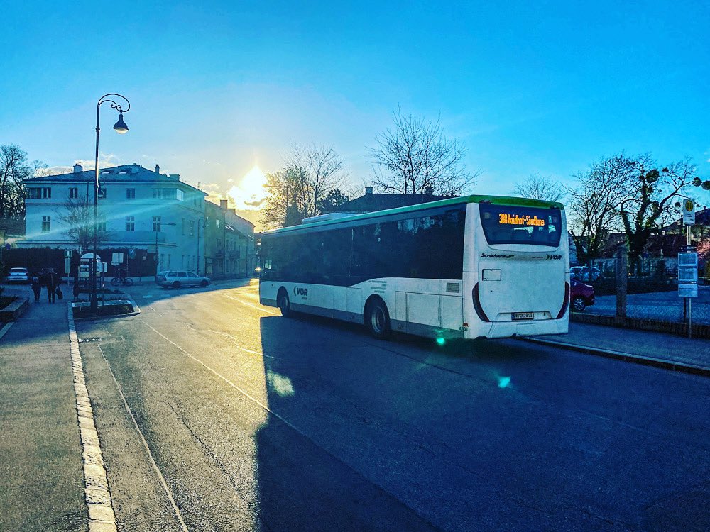 paulgregor23's tweet photo. #Morgenstimmung am Weg zum #Bahnhof #Öffis #Mobilitätsland #VORmobility #VOR #DrRichard #AktiveMobilität https://t.co/k6iVz0oAYo