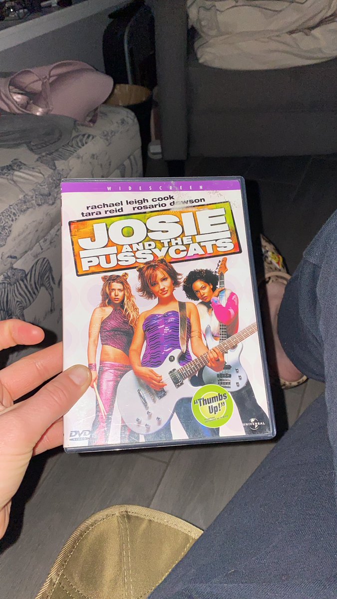 shae_moore12's tweet photo. @sirrawdawg when I say I watch this at least once a year… https://t.co/rMPhg2TXDZ