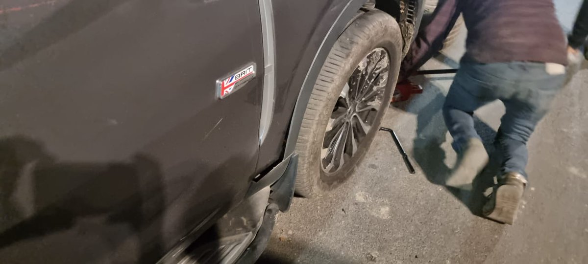 There was a damage done to my vehicle (#MGGloster) while #RSA Service provider was replacing my flat Tyre. And the #RSA Backend Team (#Allianz) have been investigating the case since 6th March 2023 with no resolution.
#MGMotorsIndia #MG #PulseHub #RSA