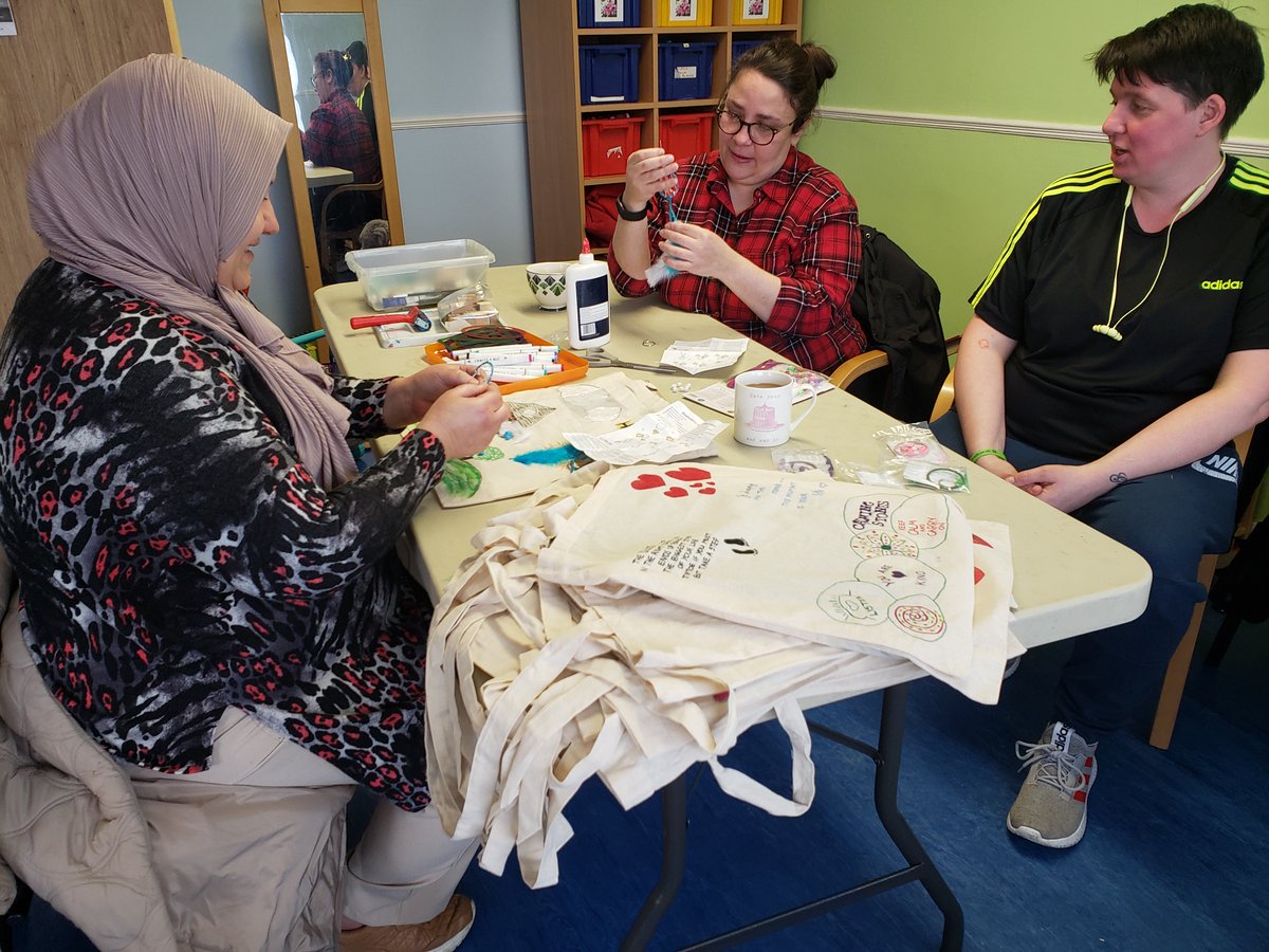 Join us every Tuesday morning 9am-12pm for a Weekly Warm Welcome!
This week the group are making Dream Catchers.
#warm#wellbeing
Pop in anytime if you would like to join us.
