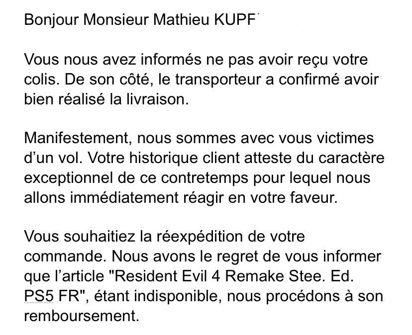Après des mois et des mois d’attente et de précommande, je peux m’assoir sur ma version Steelbook de RE4 remake. Je suis dégoûté 🥺🥺😭