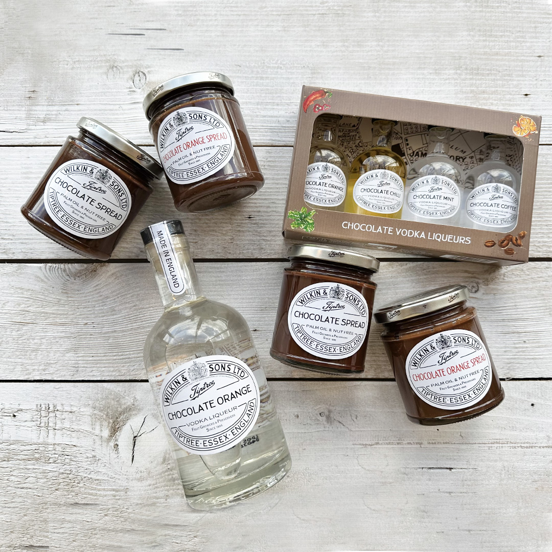 Our Chocolate Spread is a great Easter gift. For your chance to WIN 2x Chocolate Spread, 2x Chocolate Orange Spread, 1x Chocolate Orange Vodka Liqueur, &amp; 1x Miniature Chocolate Vodka Liqueurs LIKE &amp; RETWEET this post &amp; FOLLOW us. Winner announced on 3/4/23. UK address &amp; 18+ only