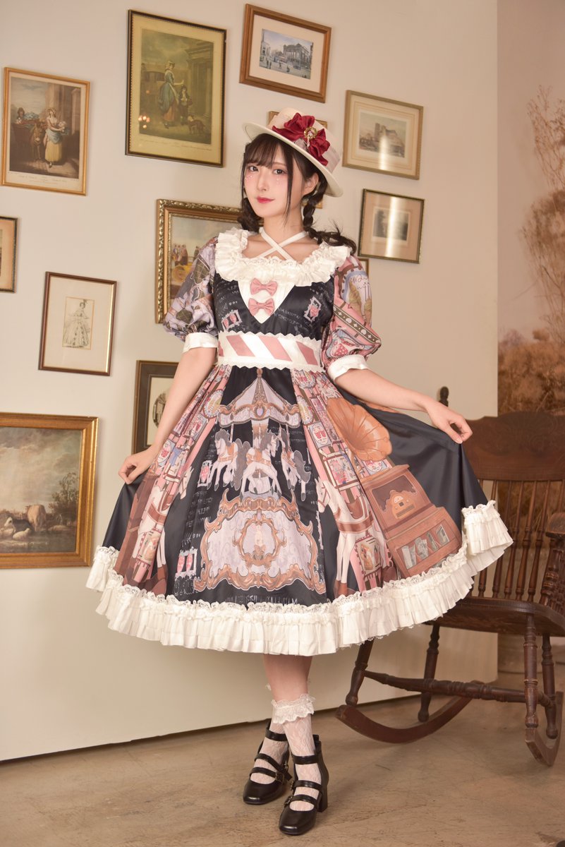hoshibakoWorks's tweet photo. 🌟一般販売開始🌟

ロストエデンシリーズ

フシギかわいい、ちょっぴりミステリアスなオリジナルプリントを使用した魅惑のシリーズ♡

本日より通販及び店頭にて一般販売を開始致しました🦄🍬
https://t.co/h0eQLMrKAZ
※一部商品サイズ・カラーにつきましては好評につき御予約分にて完売致しました。 https://t.co/f8Ev2e5Yt1