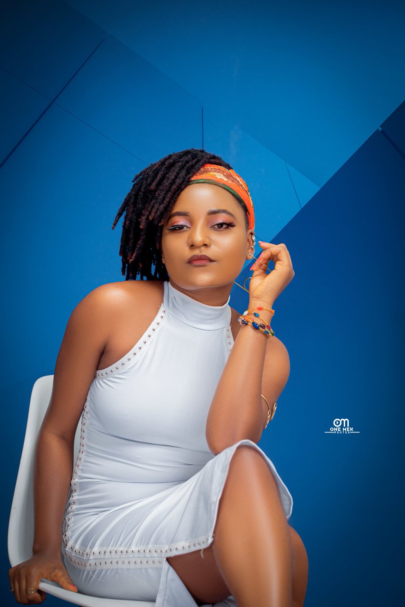 EdictaQueen's tweet image. I would like to thank you very much for the kind birthday wishes. It gave me a lot of pleasure to read them all and to hold them close to my heart. I would like to thank you all so much for the kind words. Reading them made me super happy!