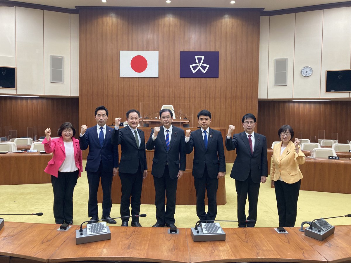 あくつ広王 tweet media