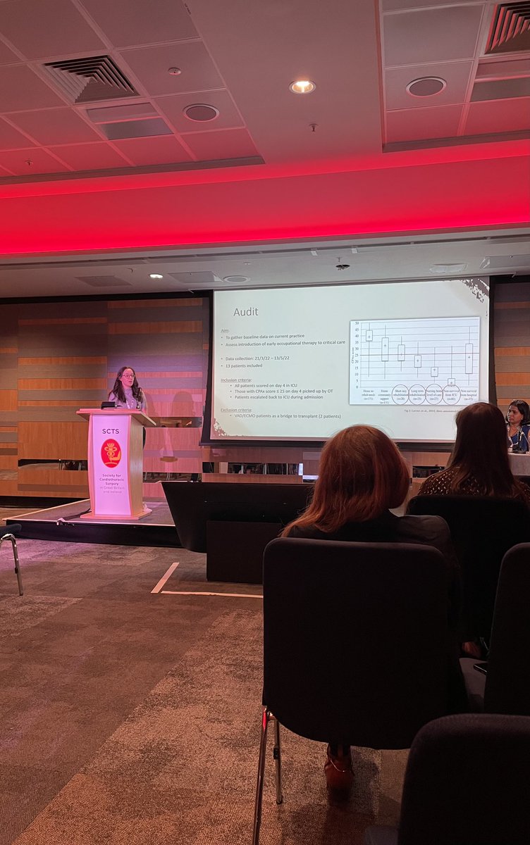 A week ago presenting at <a href="/SCTSUK/">SCTS UK</a> We need more OTs promoting their role 💚<a href="/CriticalCareOT/">Critical Care Occupational Therapist</a> <a href="/GJCriticalCare/">GJ Critical Care</a>🫀🫁