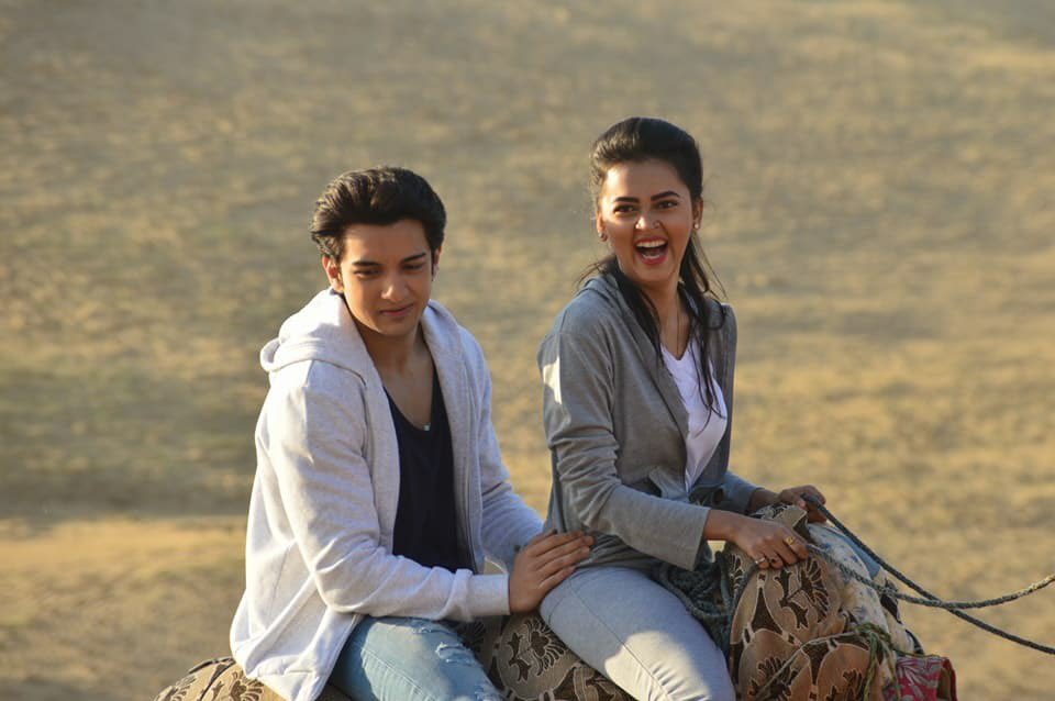 VinayRaghu02's tweet photo. DIRA ❤
Camel ride 🐫
@itsmetejasswi #TejasswiPrakash #TejaTroops #DIRA #RLHN #Diya https://t.co/dKqo9EoNxt