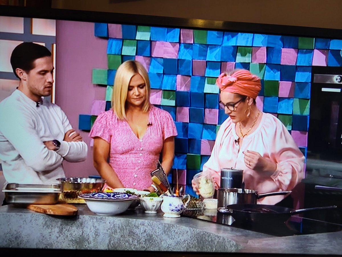 Velvet Cloud tweet media