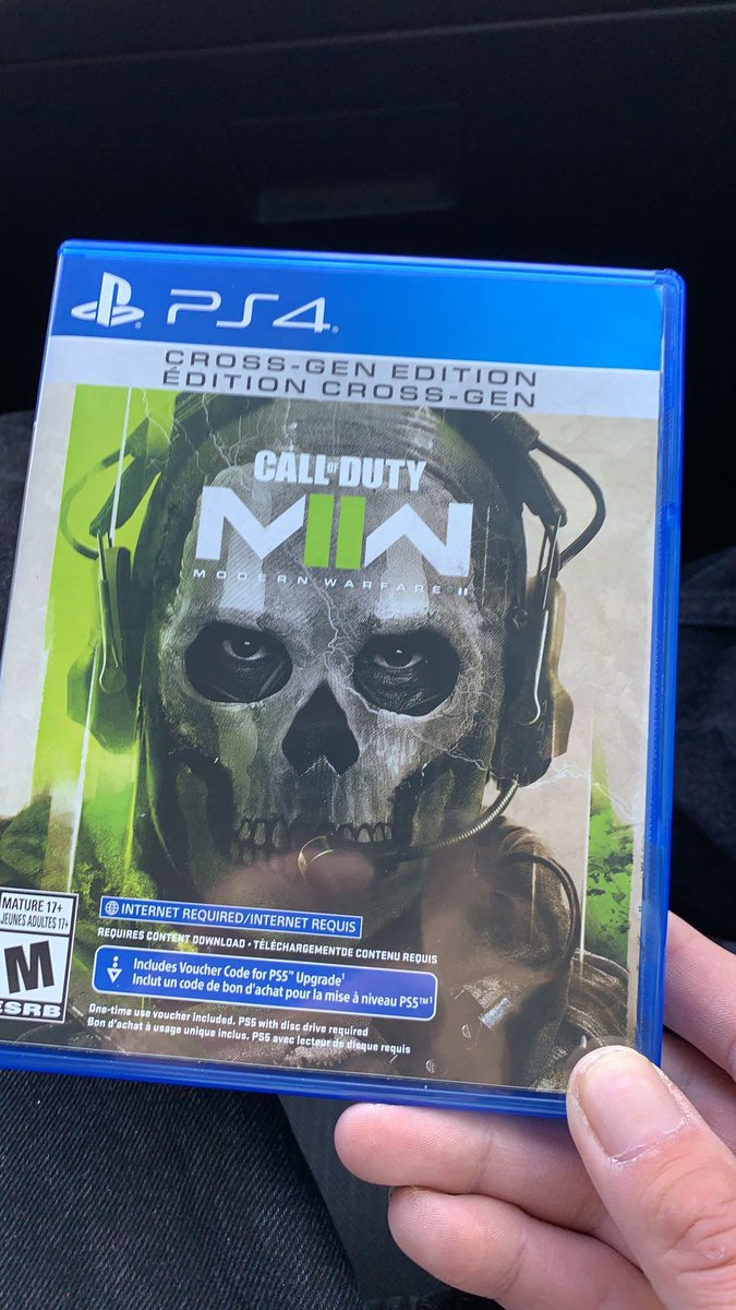 AaronTym's tweet photo. Ready to play, back at it again 🎮 https://t.co/di1TwkZLoT