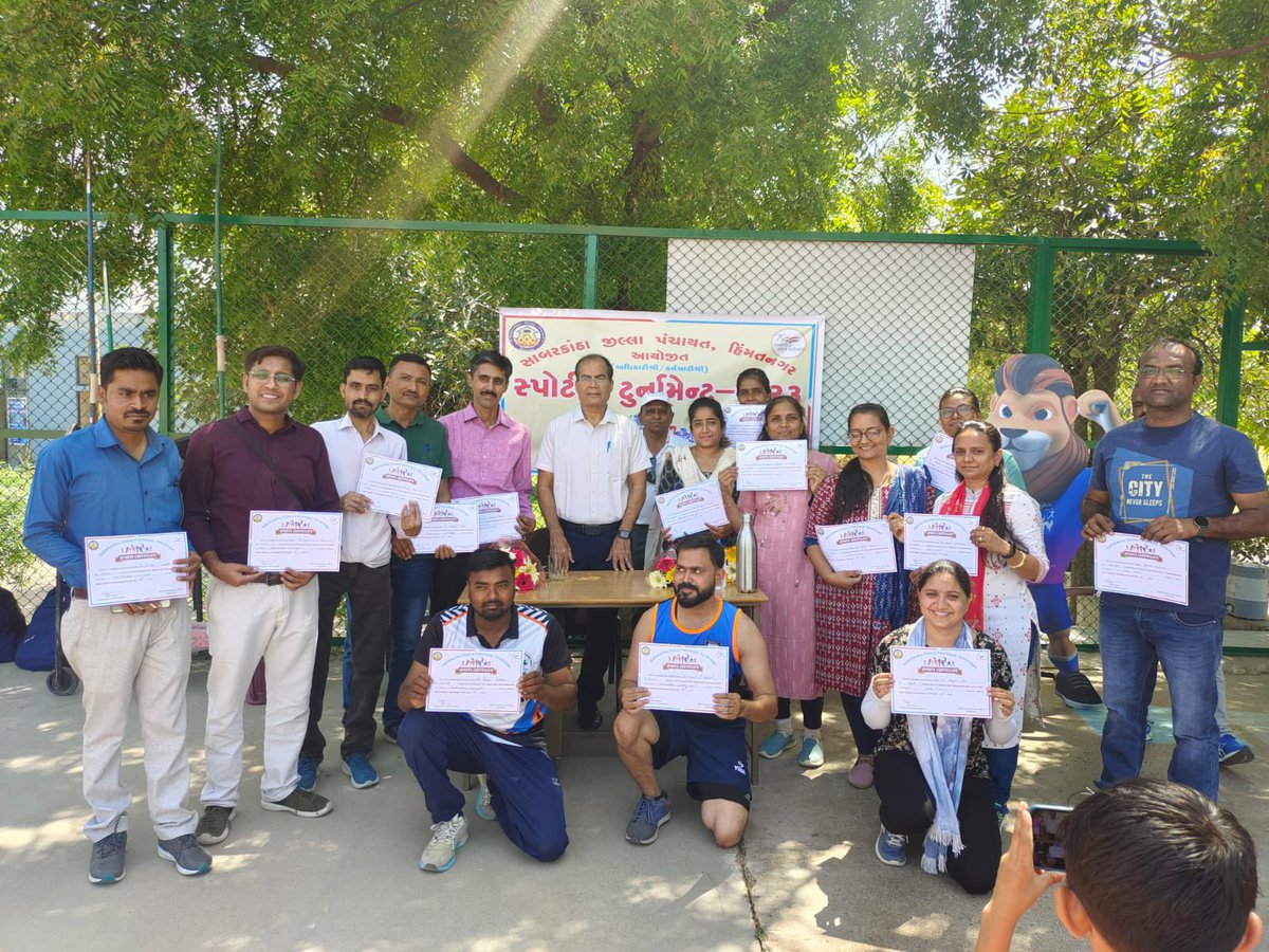 dipst2003's tweet photo. સાબરકાંઠા જીલ્લા પંચાયત દ્વારા અધિકારીશ્રી/કર્મચારીઓ માટે સપોર્ટ ટુર્નામેન્ટ-2023નું આયોજન હિંમતનગર ખાતે કરવામાં આવેલ જેમાં 100થી વધુ અધિકારીશ્રી/કર્મચારીઓએ ભાગ લીધેલ જેમાં વિજેતા બનેલ ખેલાડીઓને પ્રમાણપત્ર આપી સન્માનિત કરવામાં આવેલ. @CMOGuj @GujPRHDept @sabarkanthadp @InfoGujarat https://t.co/gWxjQSTpqt