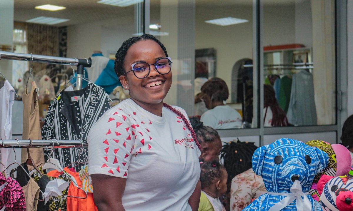 ActuEvent2Fifi's tweet photo. #AfricanSoulMarket📌
🔅 Exposition - Vente - Show
Accessoires de mode
Prêts à porter
Décoration
Épicerie fine
Home design
Cosmétique bio
🗓 1er - 2 Avril 2023
⌚️ 11h - 18h
⛳️ Résidence Le Moineau - Bonanjo
☎️ 697.15.63.18
#ASM11 #MadeInAfrica #MIC https://t.co/u8NU1C72Qk