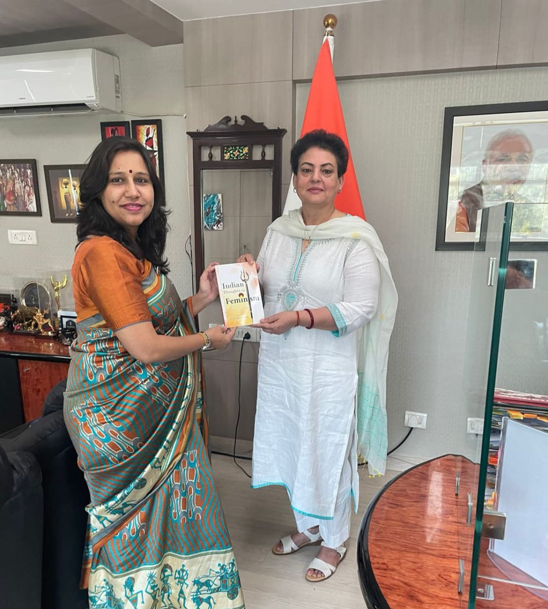 SanatanWomen's tweet photo. It was our utmost honour and pleasure to meet respected @sharmarekha ji and present 'Indian Thoughts on Feminism'- Sanatan Women's first book conceptualised and edited by our revered Guru @ShriguruPawanji. We are grateful to Mam for writing an inspirational message in this book that will surely motivate many women to concretely contribute for our Nation and Dharm.
@NCWIndia @narendramodi @rashtrapatibhvn @MinistryWCD