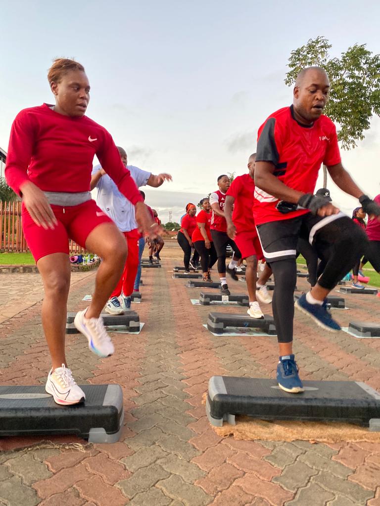 CelofitnessZ's tweet photo. The Breakfast Super Step Aerobic session with coach Marcelo and coach Craig this morning. 2023 is all about YOUR BODY GOALS. Join us and let us help you achieve this. We are your fitness gurus. 
@BootiesP @zafaofficial @firstpack1
#JoinCFToday
#BreakfastSuperStep
#BodyGoals2023 https://t.co/f2HXmooZlG