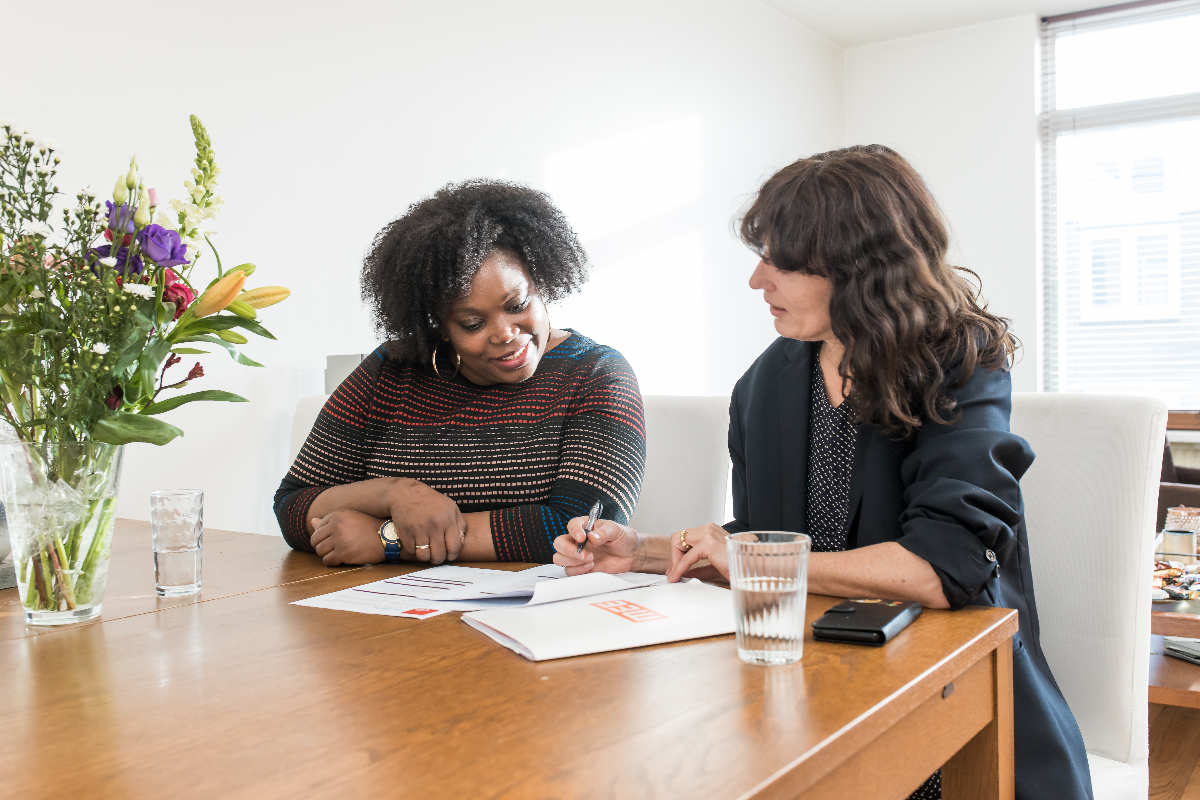 Meer leren over niet-zichtbare beperkingen? Meld je aan voor onze basistraining op donderdag 13 april 2023. Leer hoe je mensen met een niet-zichtbare beperking beter begrijpt voor een soepelere communicatie. Bekijk de link voor meer info en aanmelden: bit.ly/3LKrKY0