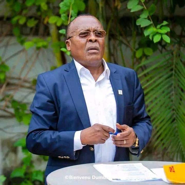 ferregola's tweet photo. Toutes mes félicitations au nouveau ministre des sports Claude François Kabulo, en espérant que cette nomination puisse apporter un sang neuf dans tous les sports de la RDC. 

Courage à nos léopards pour le match de ce soir, nous sommes derrière vous. 🇨🇩🐆 https://t.co/UPq5M9vKi1