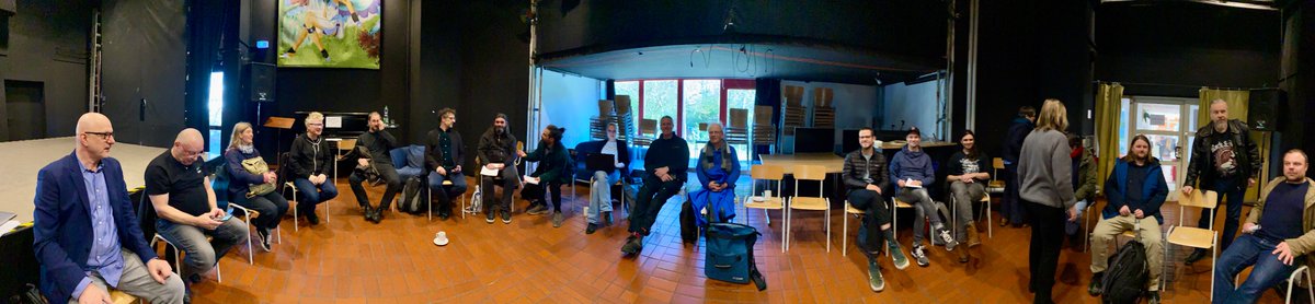 gemsekretschmar's tweet photo. Jugendarbeit ist Zukunft! #Fachkräfte, neue #Kreativität, #transformation. Wir waren beim Fachtag der LAG Populäre Musik, spannender Austausch mit Akteur:innen der Jugendarbeit, der Hochschulen, der Wirtschaft und des Landesmusikrates über Kooperationen, Netzwerke und Ressourcen. https://t.co/HQjNdw6GzB