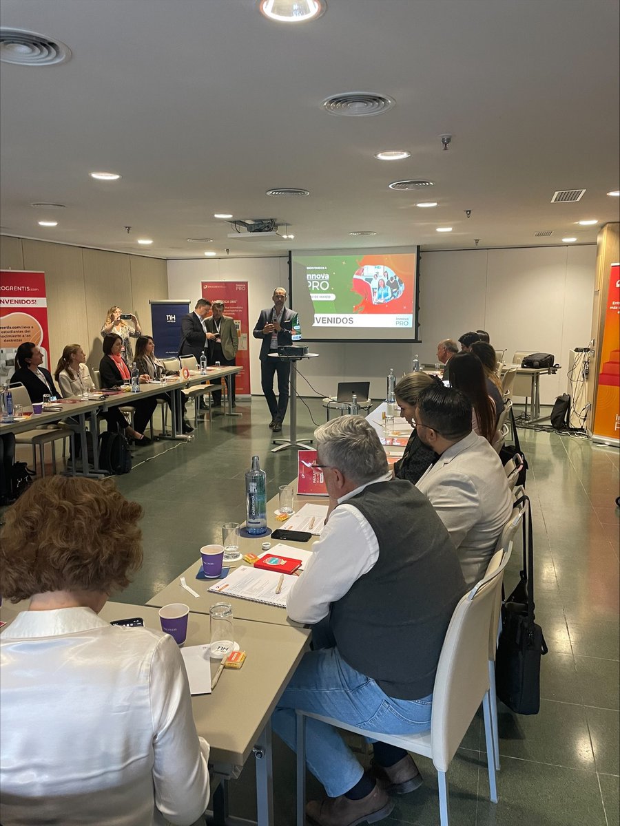 EIMlearning's tweet photo. 🆕 Ayer en #InnovaPRO @Progrentis. Experiencia única para conocer a directores de instituciones educativas de toda Iberoamérica. Asistiremos hasta el día 30, donde disfrutaremos de expertos como @EMILIOTORRESEDU, @_Sirolopez_ , Begoña Ibarrola, @lepetitpan y José Ramón Gamo. https://t.co/CtyU92PXZR