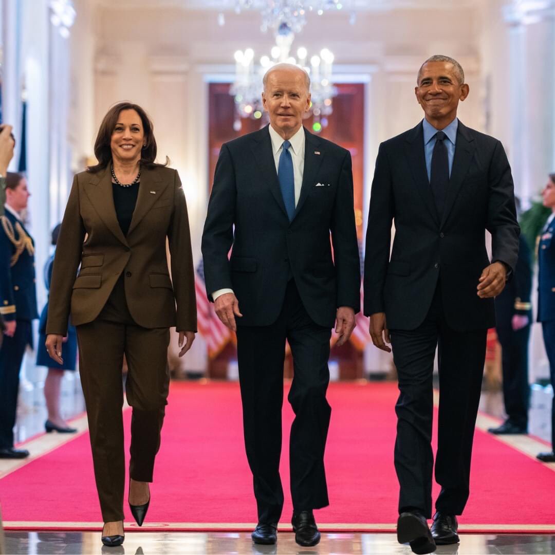 KisengaMsiri's tweet photo. Kamala Harris  @VP 1ère vice-présidente des États-Unis d'Amérique, &amp;Moise incarnent par leur parcours et leur métissage un modèle d'ascension sociale,le renouveau, alors Abbas la loi raciale en RD Congo qui prône la ségrégation,Katumbi la Black stars of africa est le choix du ppl https://t.co/CMOHphuuO2