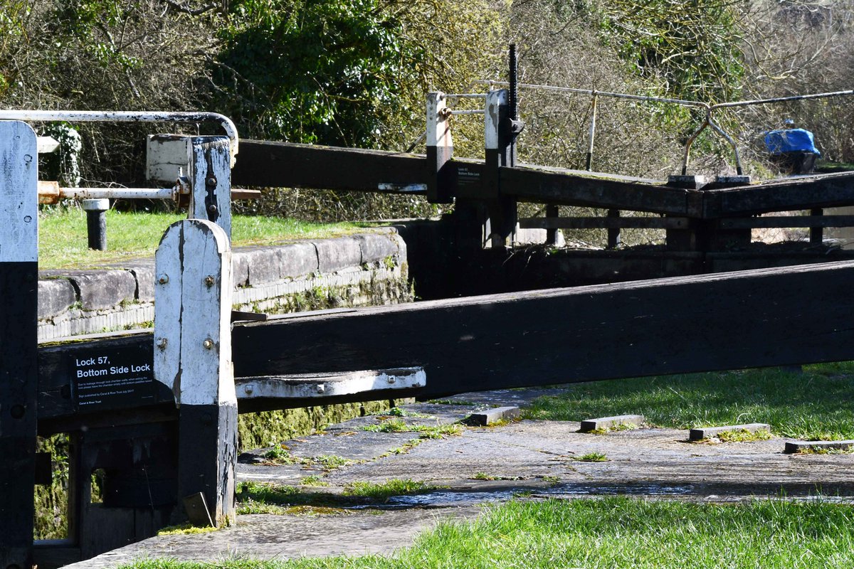 retired_tom's tweet photo. From my archives

#March 2020

#CanalRiverTrust #GrandUnionCanal #Berkhamsted #Lock #Narrowboat 

#Canals &amp; #Waterways can provide #Peace &amp; #calm
for your own #Wellbeing #Lifesbetterbywater https://t.co/byncMv9tAL