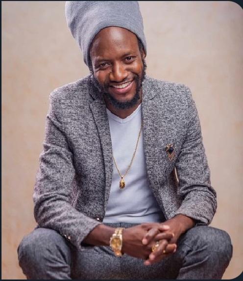 6ixAlistair's tweet image. Who is your GOAT?

       Retweet                        Like