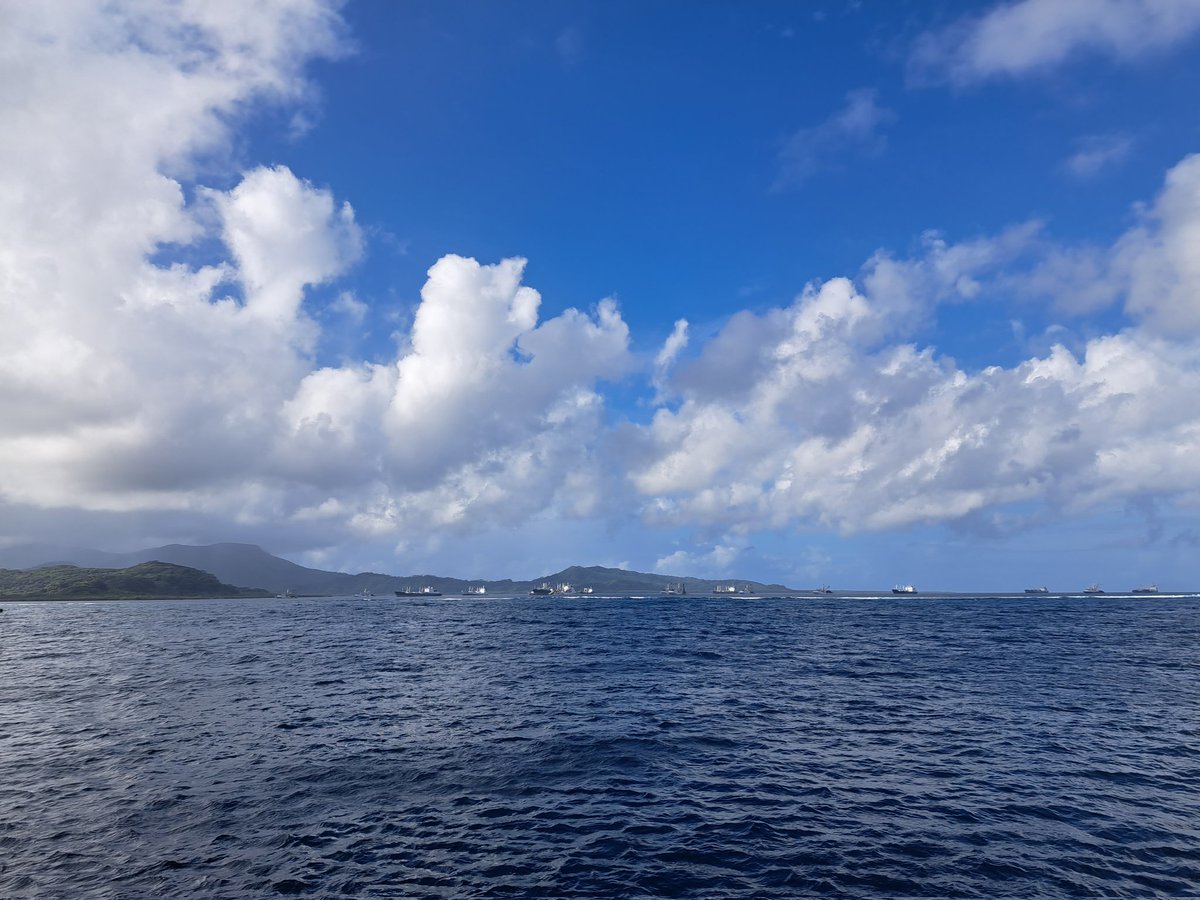 yodaibmx's tweet image. クリアランス取得の為、ポナペに入れ出し出港　
日本まで後６日間
やっと帰ってきました！

#ミクロネシア連邦 #pohnpei #世界一周航海 #冷凍運搬船