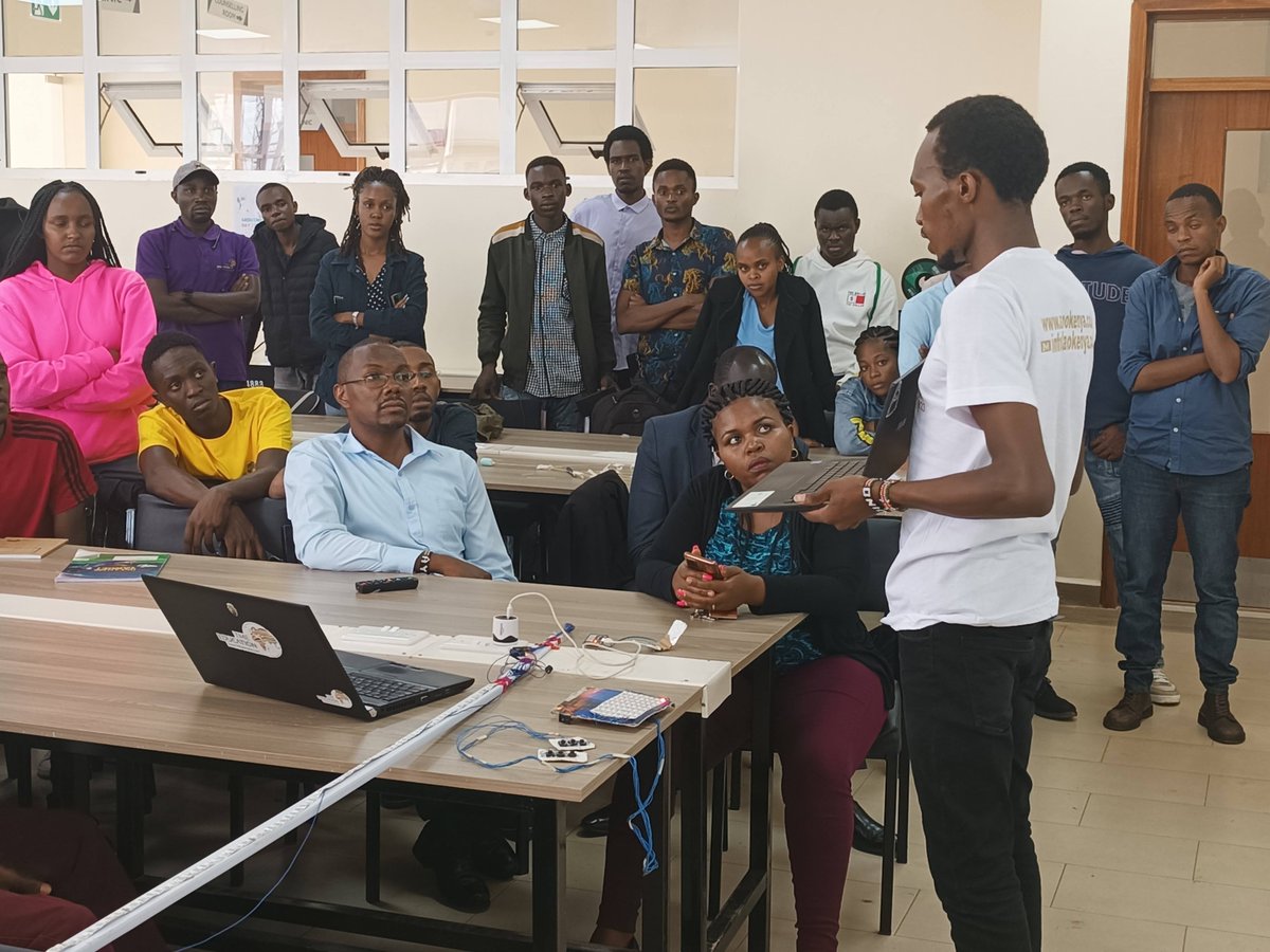 augnairobi's tweet image. ARDUINO DAY 2023 RECAPS:
And Mr. Arduino(@ArduinoKe)  presented Arduino based games.
Awesome games; connect 4.
Our biolink: linktr.ee/augnairobi
#Arduino #arduinoday2023 #tmeeducation #arduinokenya #augnairobi