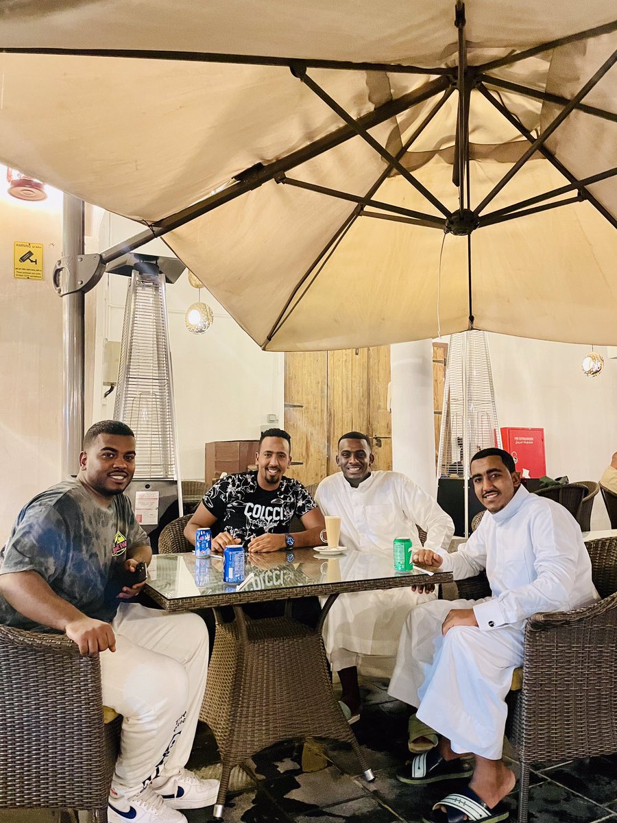 ZaeemHamada's tweet photo. https://t.co/ysxEmdOGFC