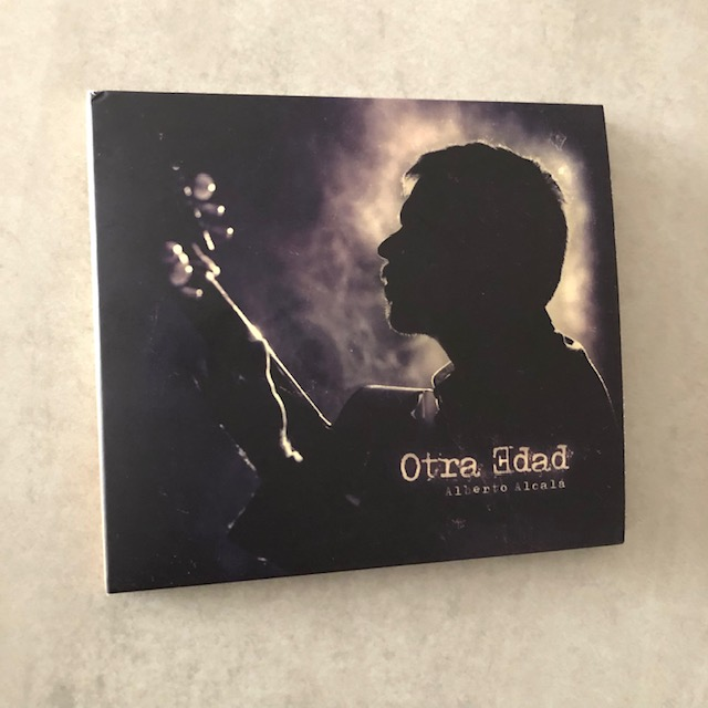 Esto de ALBERTO ALCALÁ. Esto. Antequerano y residente en Madrid, sensibilidad desorbitada, emoción pura, poesía con aromas de canción aflamencada. No podemos pasar por alto este "Otra edad", porque es algo hermoso y grande. En #UnDiscoAlDía lo explicamos

undiscoaldia.com/alberto-alcala…