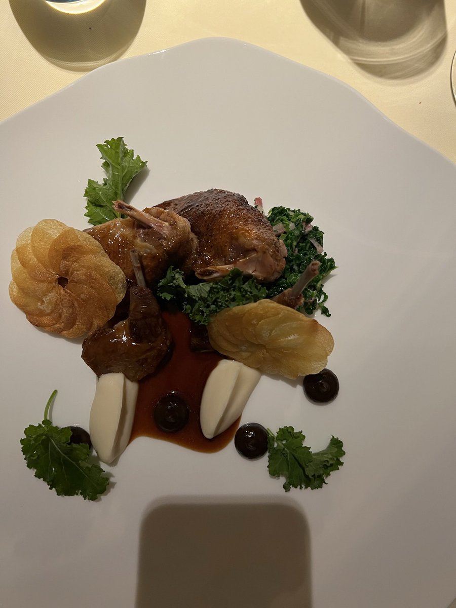 raymond_blanc's tweet photo. What a pleasure it is to work with an incredible team of professionals and creative people , @lucas_selby ,his brothers .le grand Benoit @BenoitBlin_MCA and an amazing restaurant team and @lemanoir.we want to reinvent our industry. In every sphere .N o less https://t.co/MZhgeWSAru