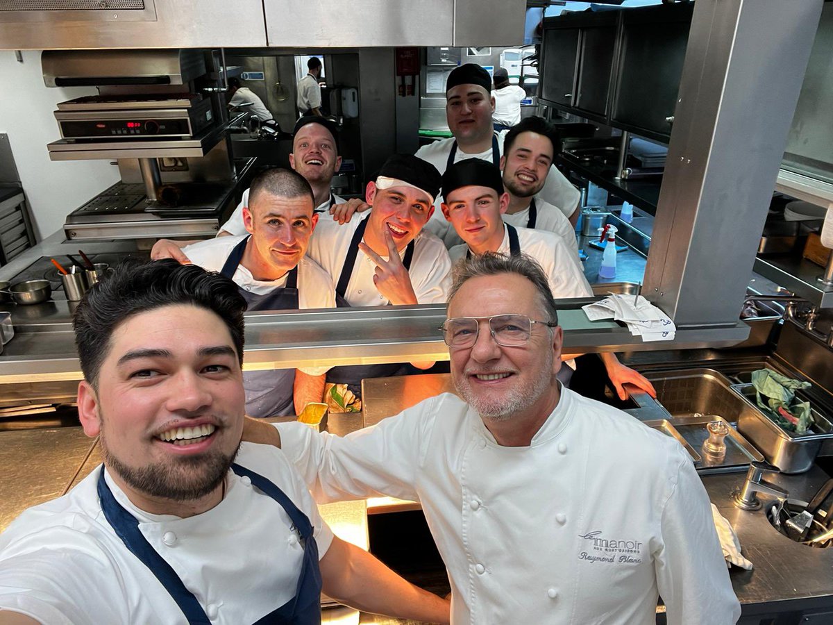 raymond_blanc's tweet photo. What a pleasure it is to work with an incredible team of professionals and creative people , @lucas_selby ,his brothers .le grand Benoit @BenoitBlin_MCA and an amazing restaurant team and @lemanoir.we want to reinvent our industry. In every sphere .N o less https://t.co/MZhgeWSAru