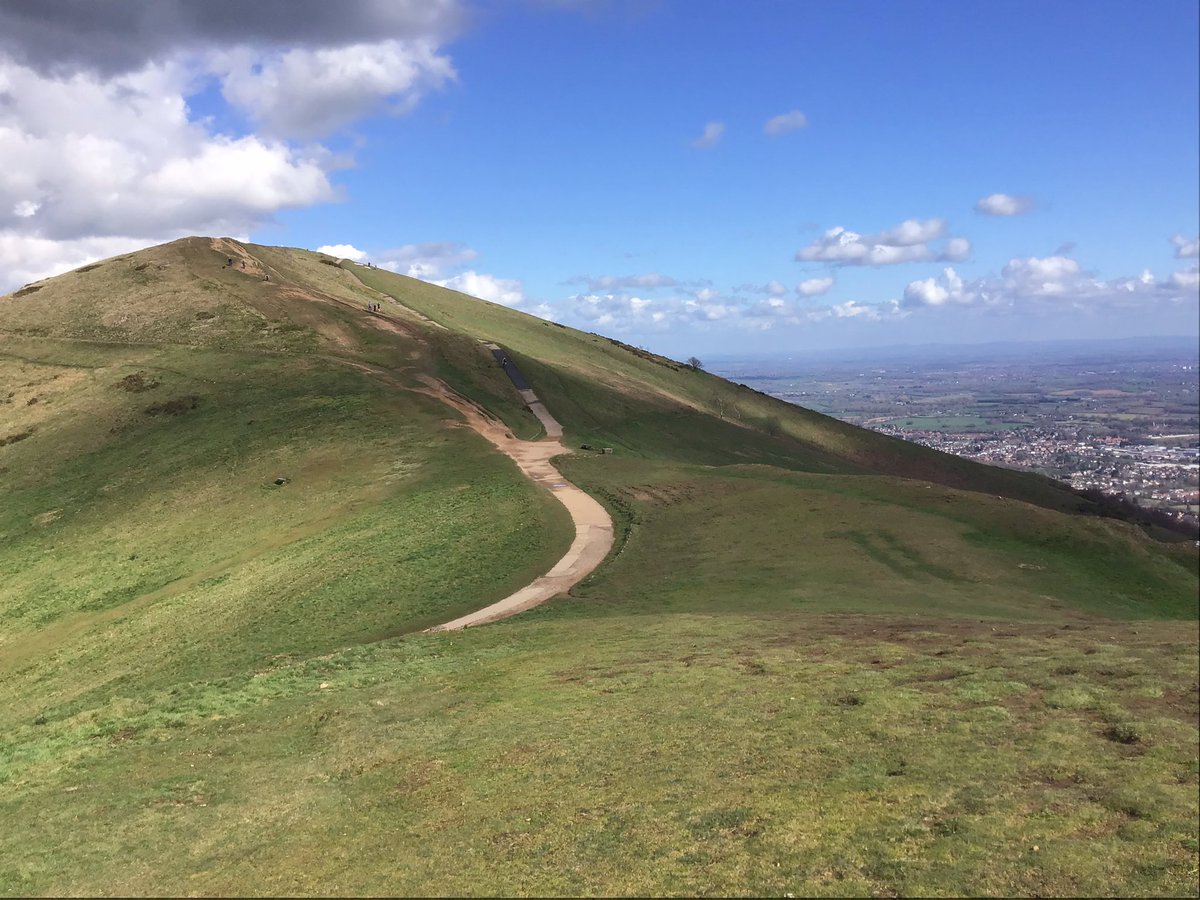 westheathprim's tweet photo. We had a brilliant time yesterday, climbing the Malvern and learning why they are hills and not mountains. The views were stunning! #WHPSClass9 #WHPSGeography https://t.co/Hxdz4e1K4a