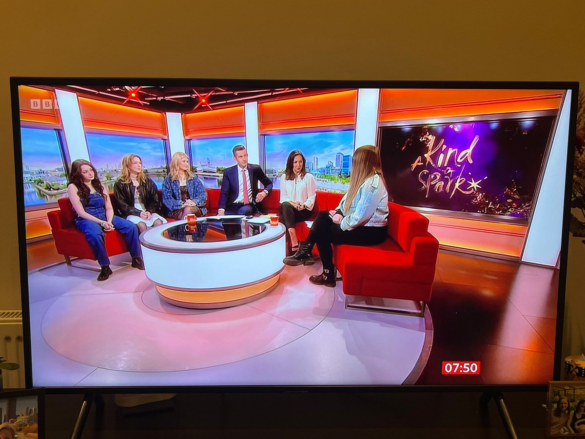 Thank you, BBC Breakfast for having us on your sofa to talk about A Kind of Spark for @cbbc and BBC iPlayer!

I was shaking like a leaf.

Also, not that it matters, but I was diagnosed with dyspraxia at 9, autism later, but I didn't correct because I wanted to stay focused 🤣