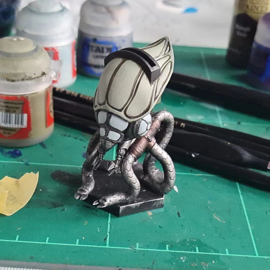 Still working on those #anachrony exos! 

#boardgames #boardgamesofinstagram #miniaturemonday #miniaturepainting #paintingminis #paintingminiatures #scifi #sciencefiction #mech #mechsuit #citadel #citadelpaints #vallejo #mindclashgames