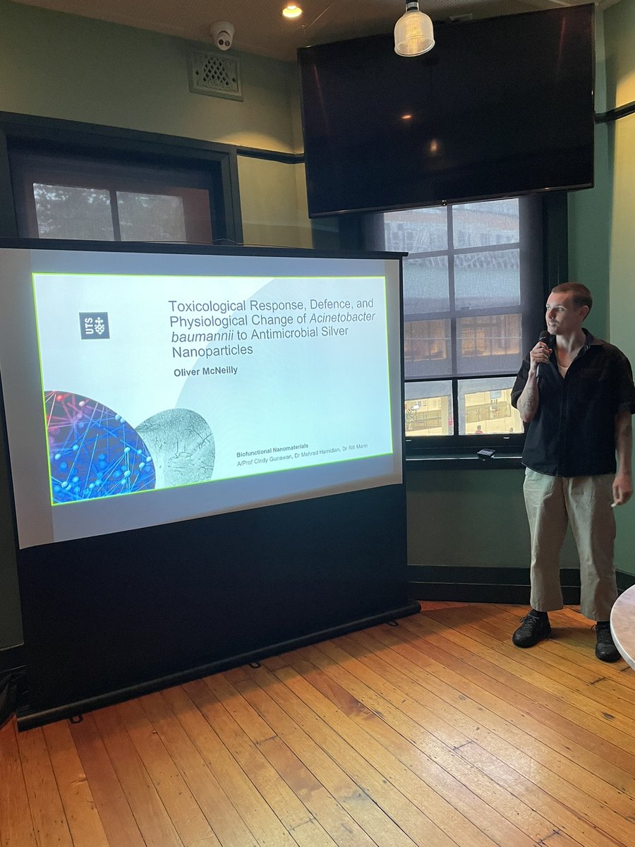 Oliver McNeilly <a href="/o_mcneilly/">Oliver McNeilly</a> on the adaptation response of #abaumanii to nanosilver 
Another fantastic talk and with great implications for #AMR