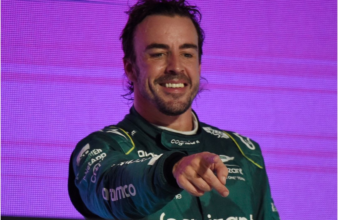 WhiteFlakesCo's tweet photo. #Formula1 🏎️🏎️🏎️
Y para calentar la semanita y que vaya subiendo el suflé. (Como diría @alobatof1)
Hoy he soñado que este bandido conseguía la victoria número 33. https://t.co/RxaVjJlgLv