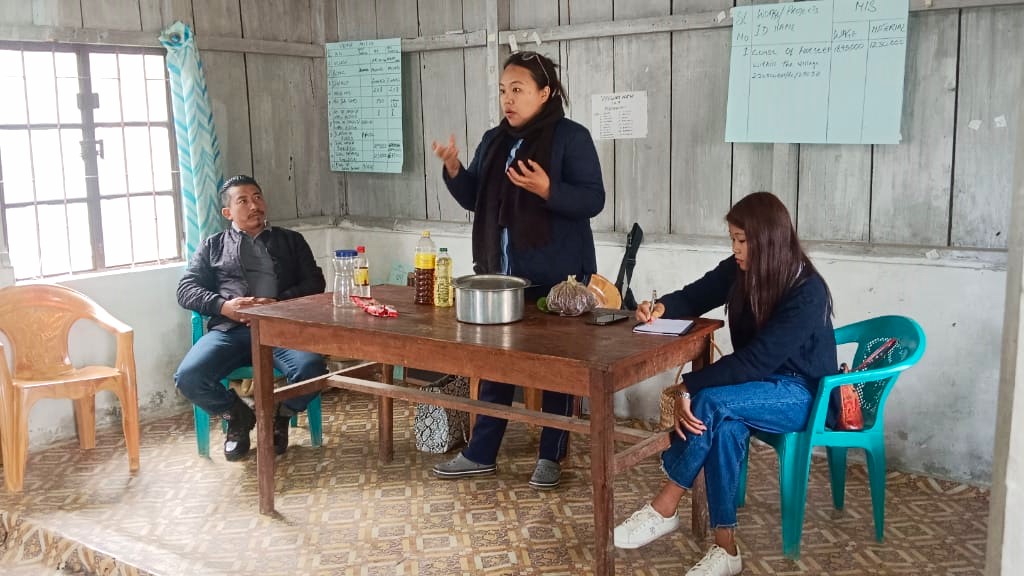 YNnagaland's tweet photo. Community participation and promoting sustainability. Recently organized Pickle Making training program for the SHGs of Asukhuto village &amp; Vekuho New village by our NFMP (JICA) team, Zunheboto. #YouthNet #YNnagaland #YN #FNGO #NFMP #JICA https://t.co/qEzeeQatQq