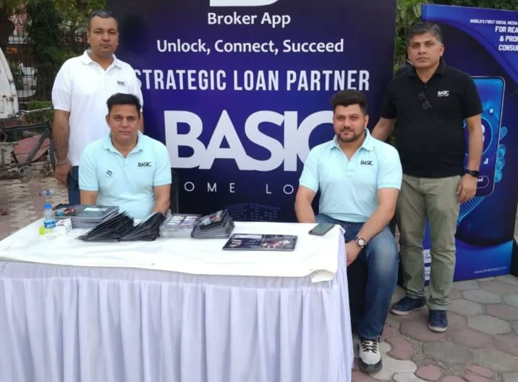 LoanBasic's tweet photo. We offer our sincerest congratulations to Broker App on the successful launch of their app! As their strategic loan partner, we look forward to assisting Broker App and its customers with a broad suite of home loan services. 

#congratulations #brokerapp #launch #bestwishes https://t.co/0ckzDfZZqr
