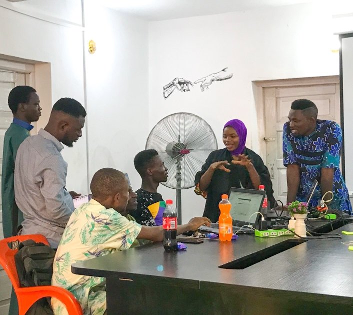 kuagiresources's tweet photo. @NITDANigeria Blockchain Scholarship - Kwara State.
Last weekend, they brainstormed on their project MVP and came up with a better solution to solve local problems. @zaarab001 also joined the session.

#kuagiResources #NITDABlockchainscholarship #NITDABlockchainProjects https://t.co/TbKbHsVe9G