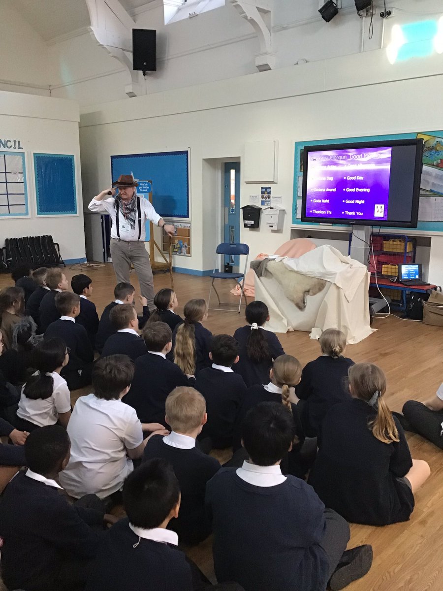MRPAyear5a's tweet photo. We had a great day at our Viking and Saxons workshop! 😁 @MRPA_History https://t.co/fsWFiSlV8l