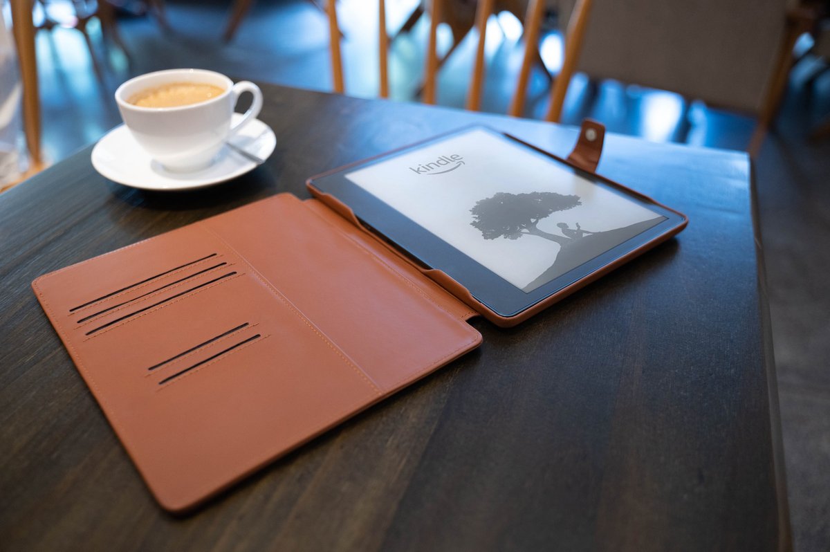 📣  La Maison Noreve élargit sa gamme en proposant de nouvelles housses premium destinées aux liseuses #AmazonKindleScribe. 

👉 Déjà disponibles : noreve.com